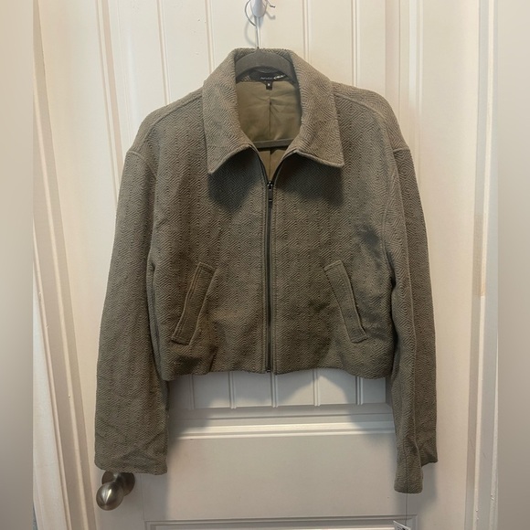 Amanda & Chelsea Jackets & Blazers - Amanda + Chelsea Jacket